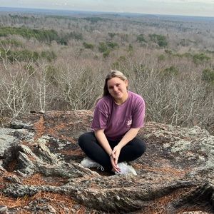 Meet your Posher, Abbey